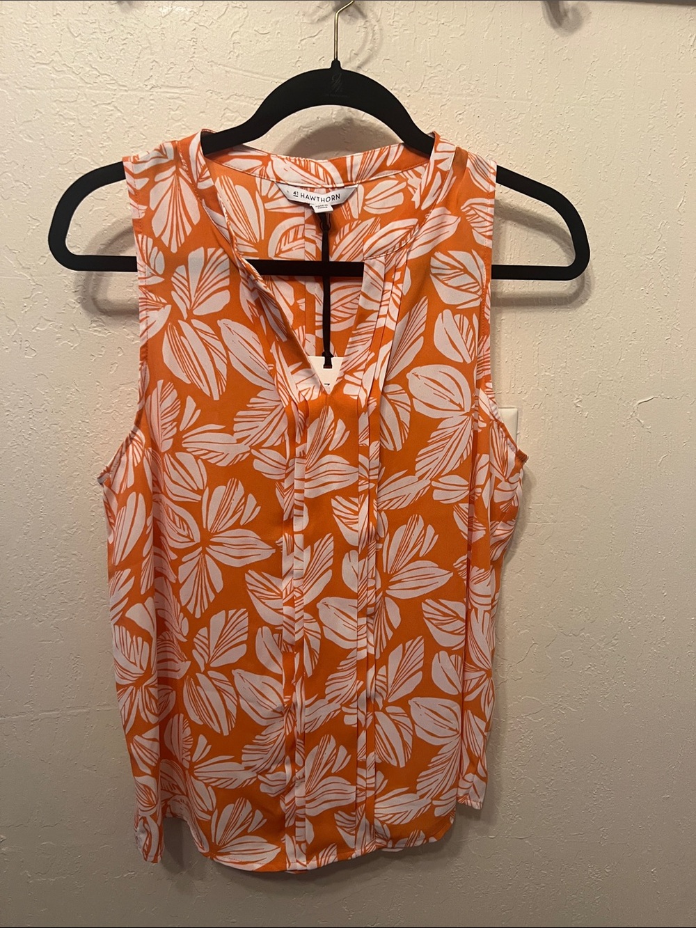 41 Hawthorn Orange and White Floral Sleeveless Tie-Front Blouse
